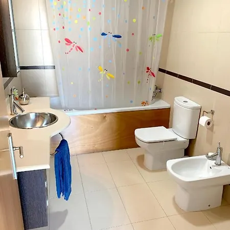 Dom wakacyjny House With 4 Bedrooms In Palmeira, With Furnished Garden And Wifi *