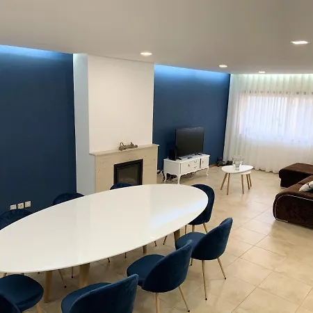 Dom wakacyjny House With 4 Bedrooms In Palmeira, With Furnished Garden And Wifi